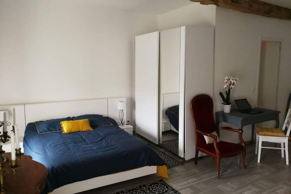 Les Ecuries Du Chateau Apartment Commes