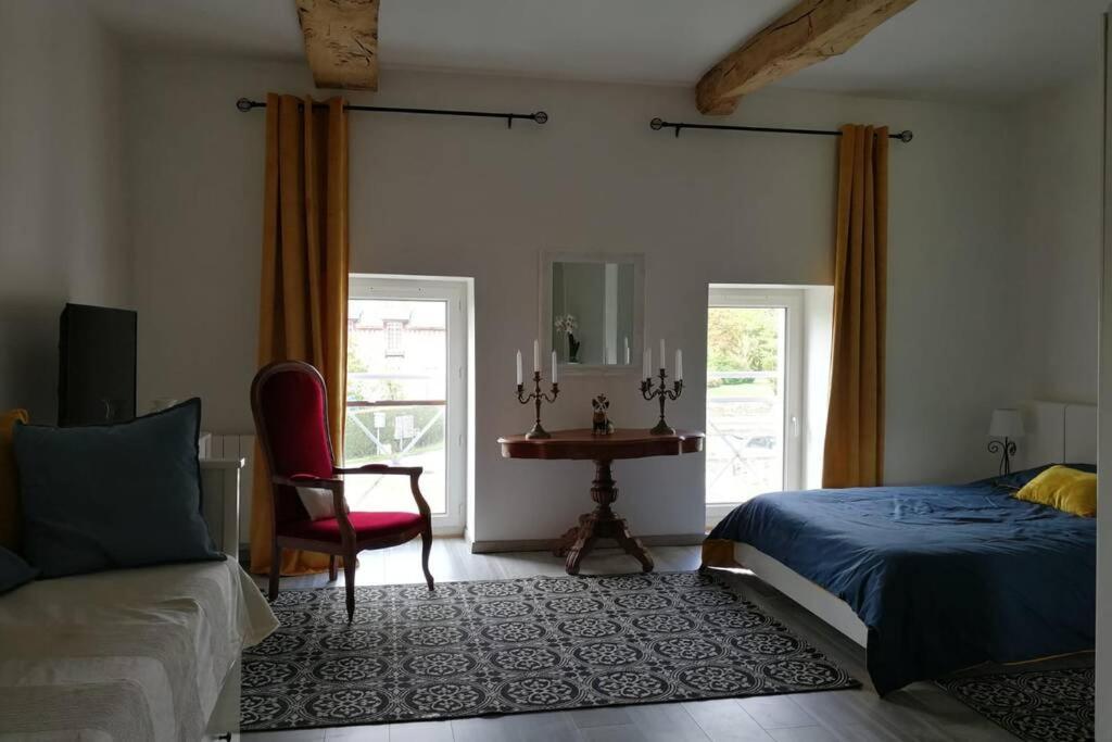 Les Ecuries Du Chateau Apartment