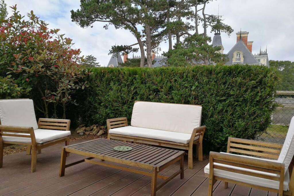 Apartment Les Ecuries Du Chateau Commes